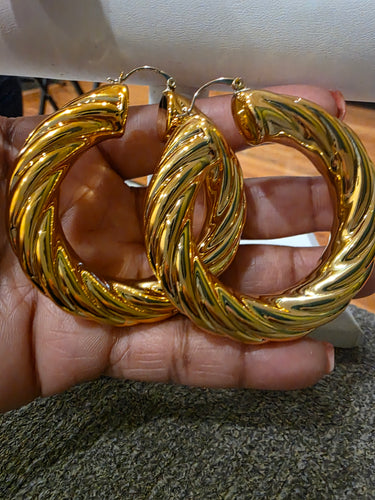 Dalia Hoop Earrings
