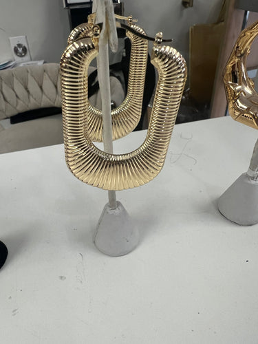 Anya earrings