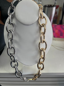 Two tone link chain